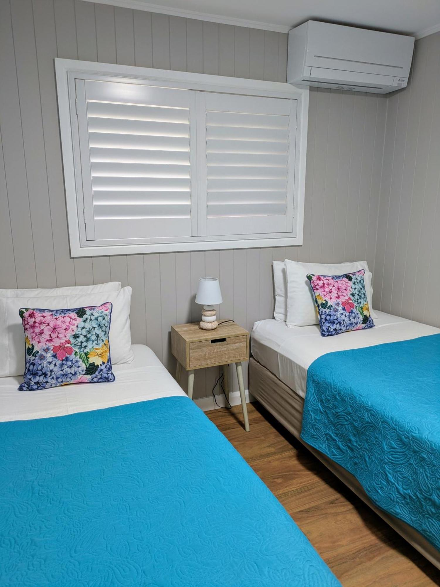 Cute - 2 Bedrooms - & Location Townsville