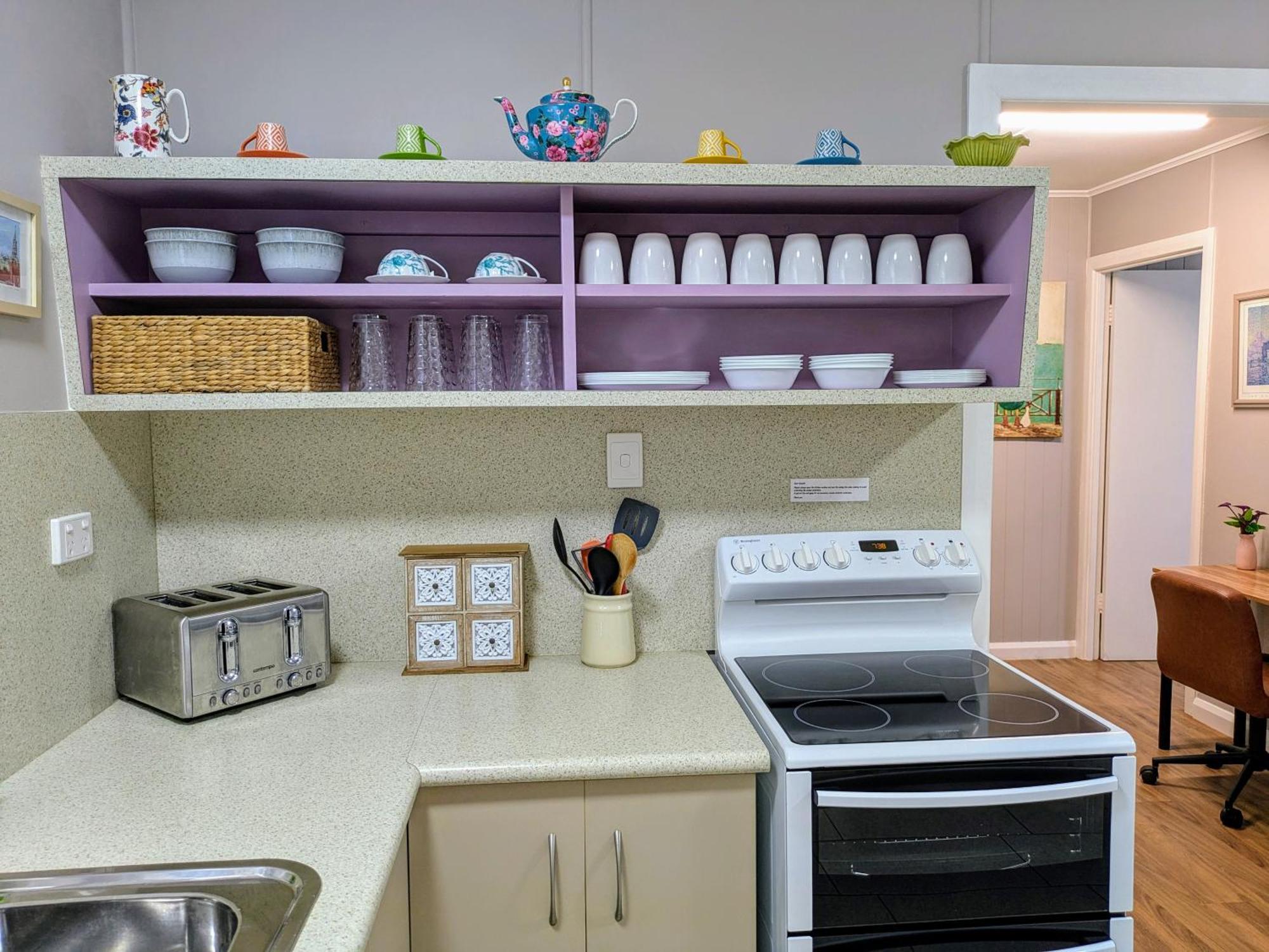 Cute - 2 Bedrooms - & Location