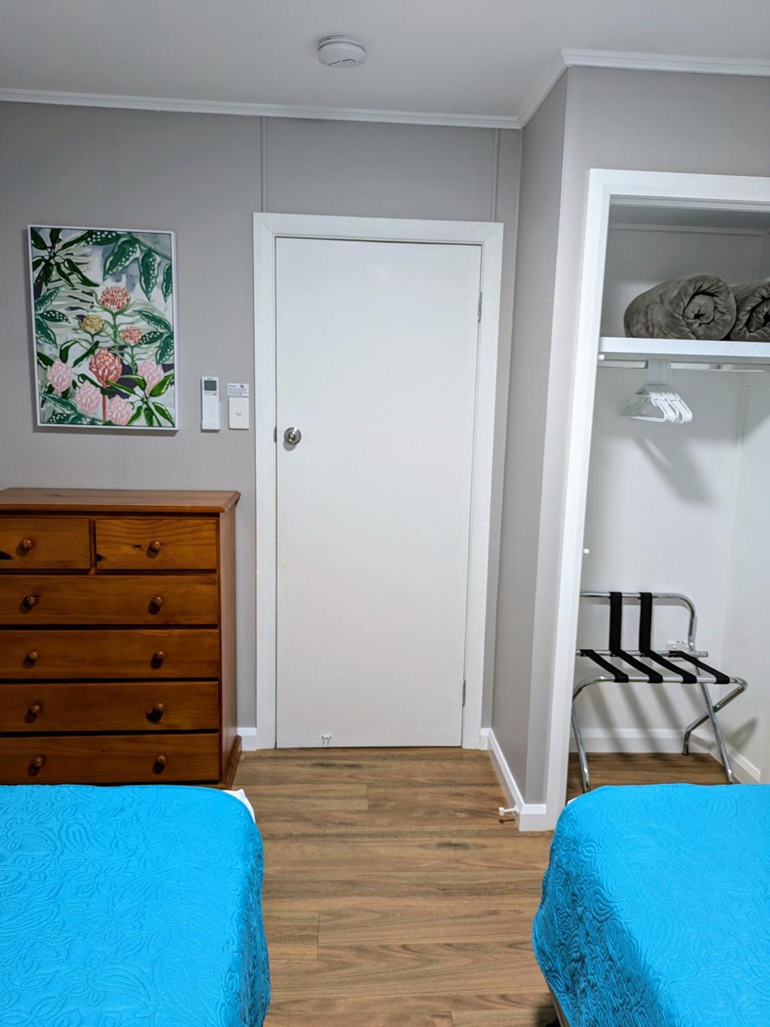Cute - 2 Bedrooms - & Location Apartment Townsville